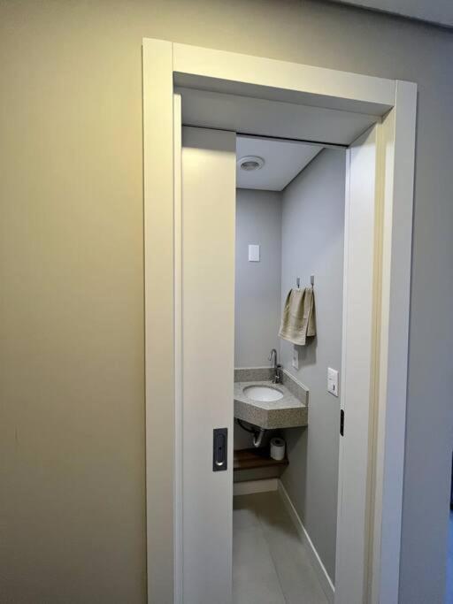 Apartamento 2 Suites Com Piscina E Churrasqueira, Ao Lado Da Ufsc Florianópolis Exteriör bild